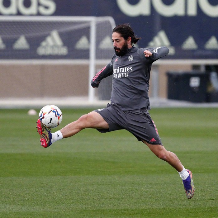 金年会刚刚！风云突变夏洛特黄蜂今夜更衣室发声勒沃库森战术微调备战西甲，欧冠在即的简单介绍